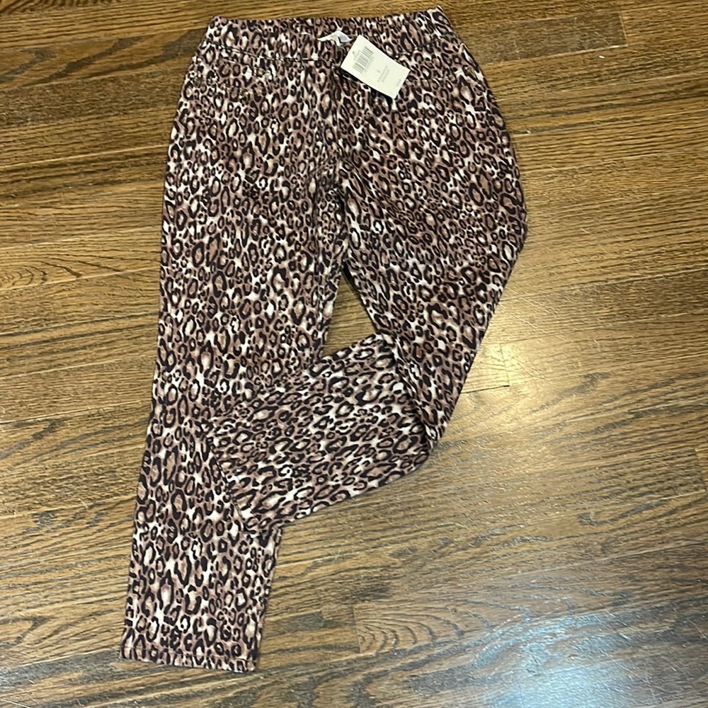 Boston Proper - So Easy Leopard Crop